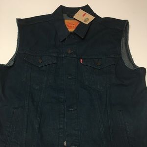 Levi’s blue denim trucker vest size XL